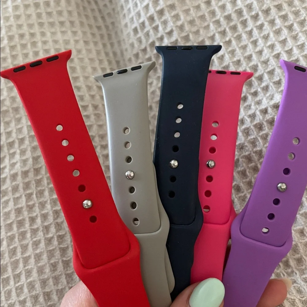 ❇️SALE❇️Silicone apple Watch Bands - Multiple Colors